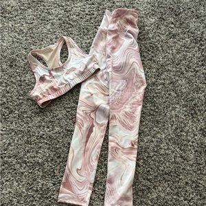 Old Navy Active Powerpress Go Dry girls leggings and sports bra